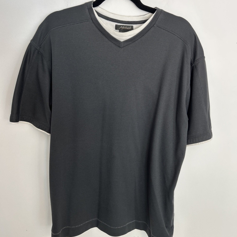 Method Men's Large V-Neck Short Sleeve Charcoal Gray Comfy Relax Preppy Shirt